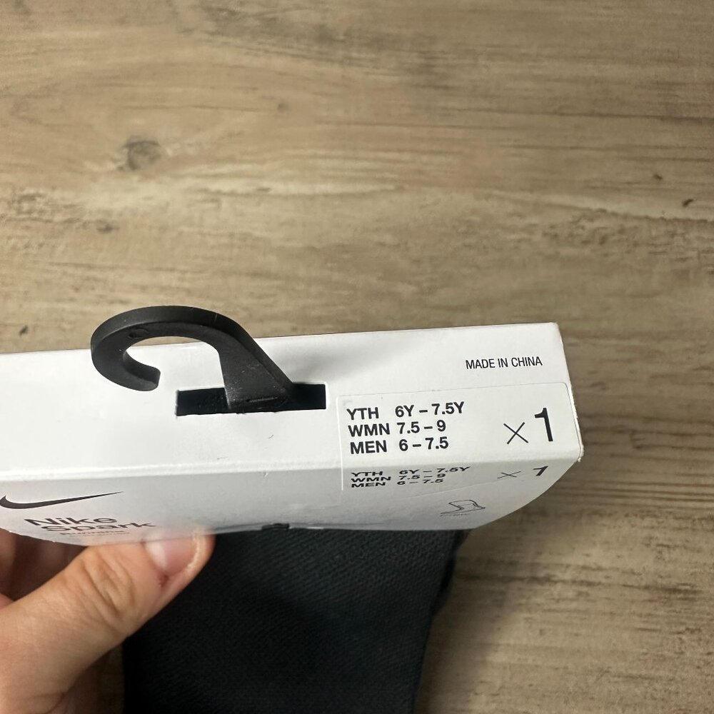 NWT Nike Dri-Fit Spark Unisex Cushioned Crew Running Socks Size Small (Black) - Picture 4 of 11